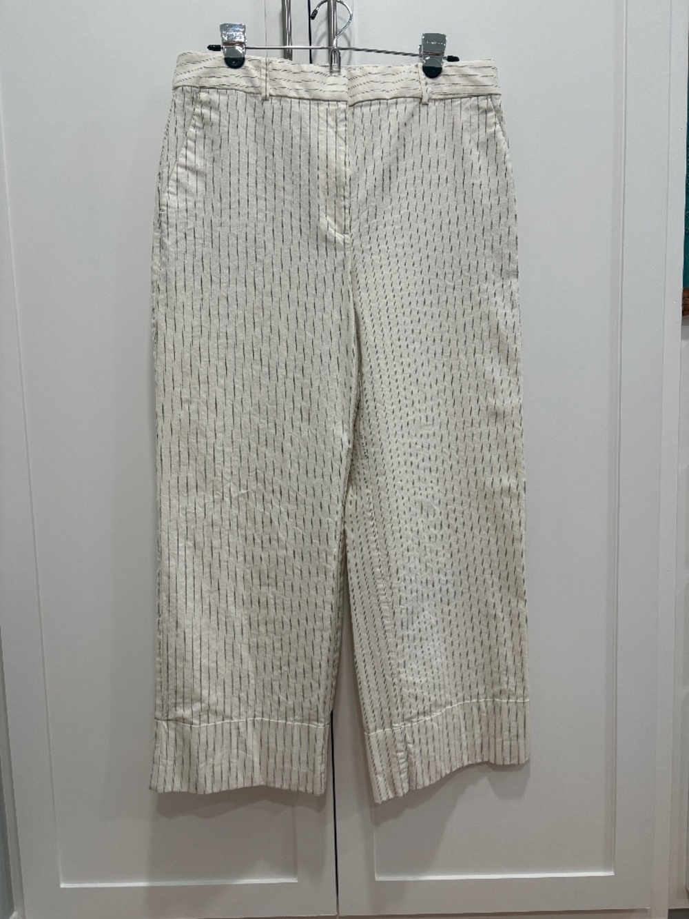 LOFT Linen Blend Wide Leg Crop Pants 12 Ivory Navy Pinstripe EUC
